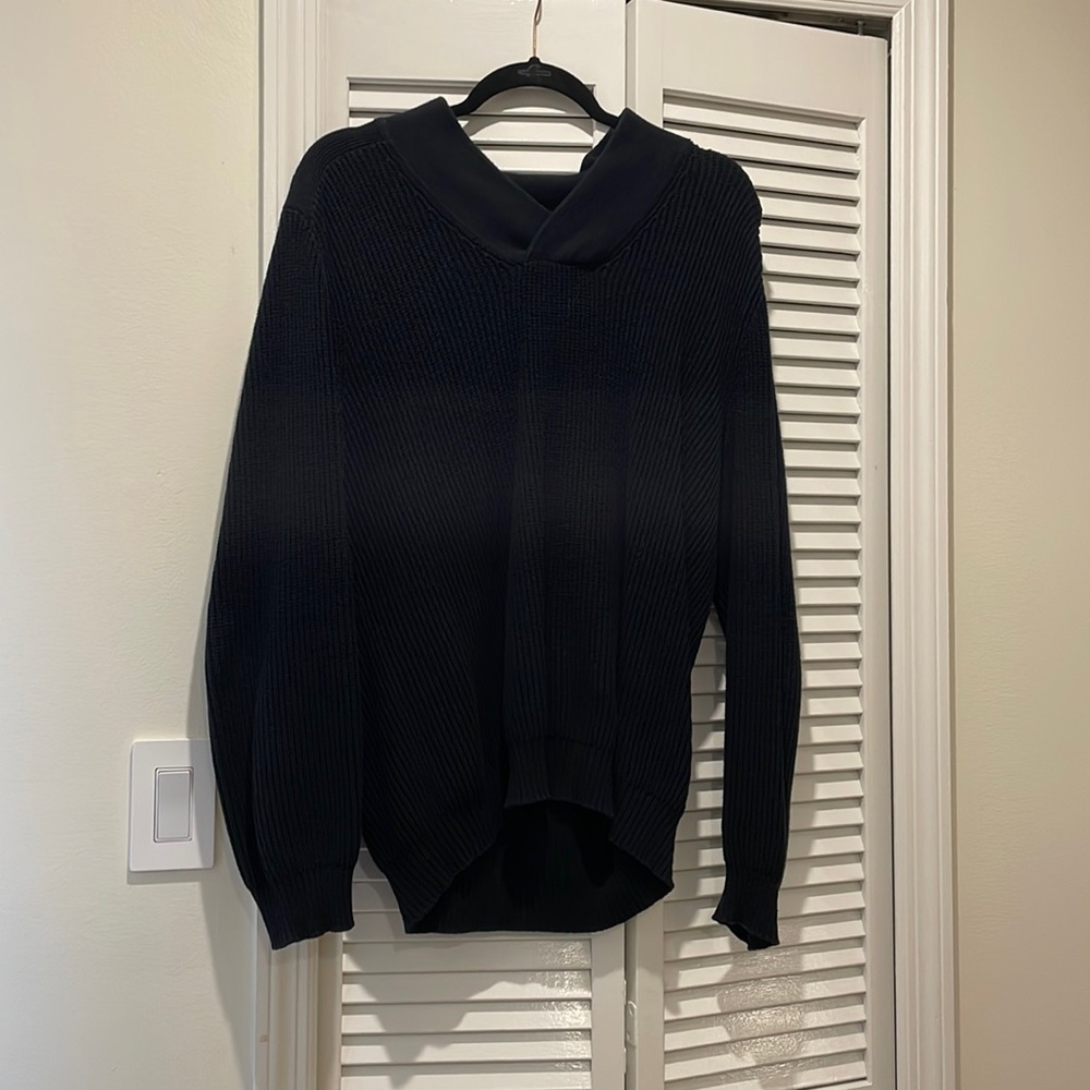 Men’s express sweater